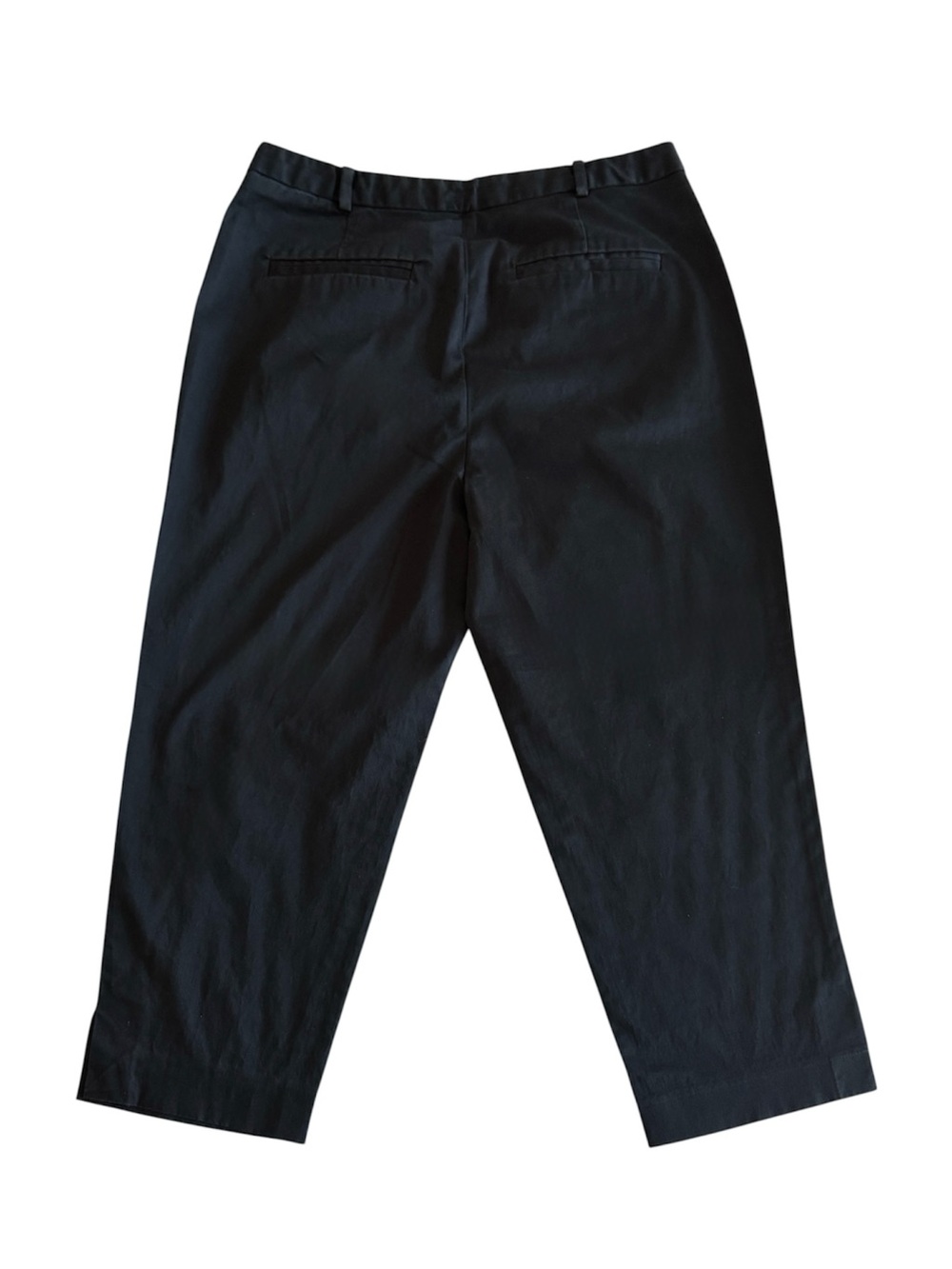 🛍️SALE🛍️ Women's Navy Cropped Stretch Capri Pants - Picture 3 of 6